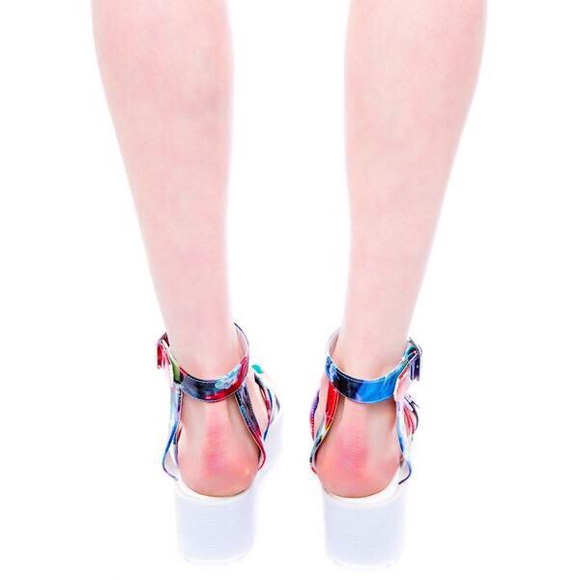 YRU Oasis Floral Flatforms - Picture 5 of 8